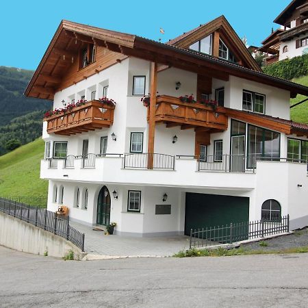Modern Apartment In Hochgallmigg With Balcony Buitenkant foto
