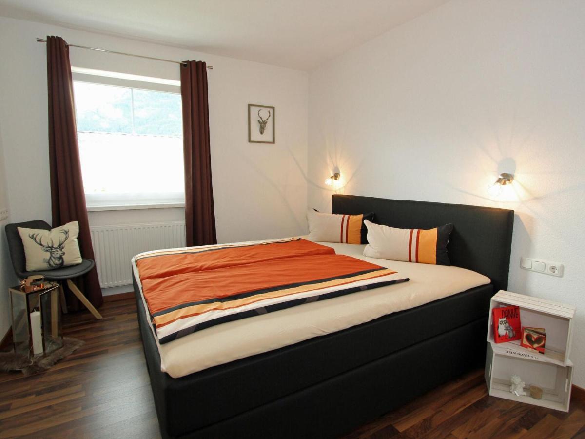 Modern Apartment In Hochgallmigg With Balcony Buitenkant foto