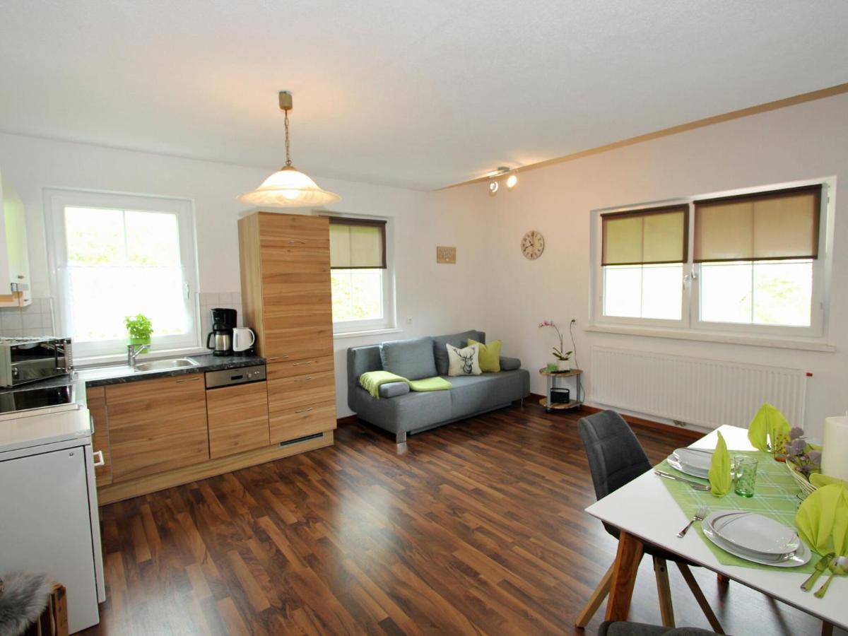 Modern Apartment In Hochgallmigg With Balcony Buitenkant foto